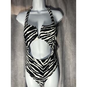 Juniors' Zebra-Print Cutout One-Piece Swimsuit Size M